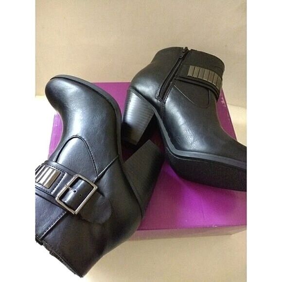 New! RAMPAGE Buckle Detail Women's Black Ankle Boots Booties Shoes NWB - Picture 7 of 8